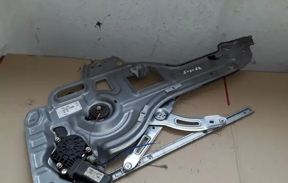 Hyundai Trajet Rear door window regulator with motor 834803A000