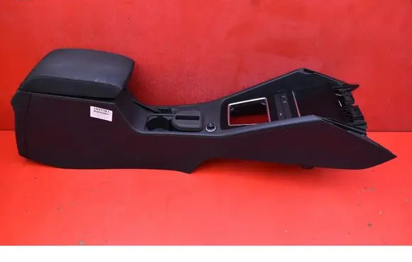 Skoda Octavia Mk3 (5E) Center console 