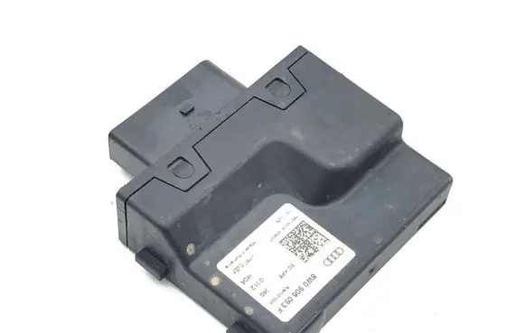 Audi A5 Fuel injection pump control unit/module 8W0906093F 101D25