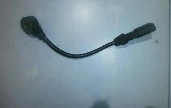 Seat Ibiza II (6k) Detonation knock sensor 031821