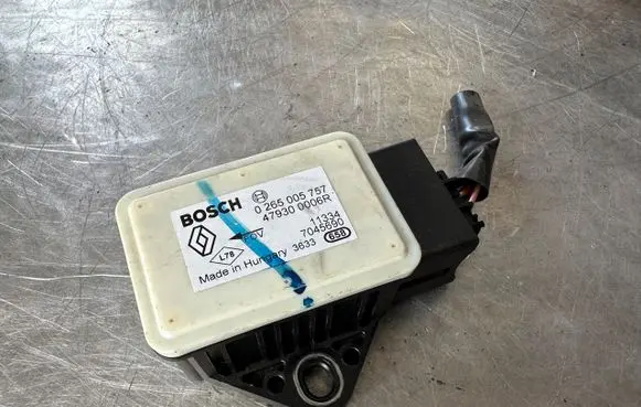 Nissan Qashqai ESP (stability system) control unit 479300006R