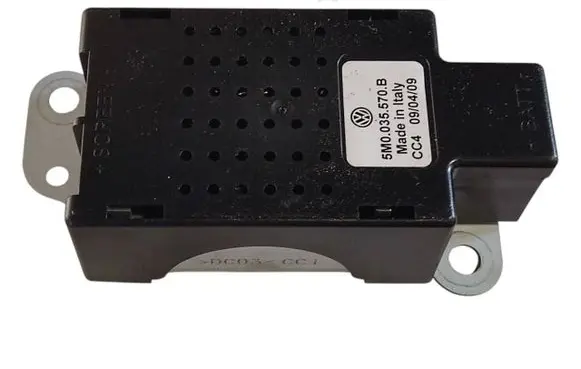 Volkswagen Golf VI Aerial antenna amplifier 5M0035570B