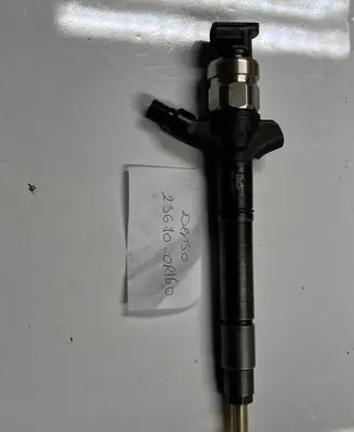 Toyota Avensis T250 Fuel injector 236700R160