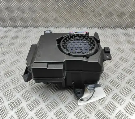 Mazda 3 Subwoofer speaker BDGF6696Y