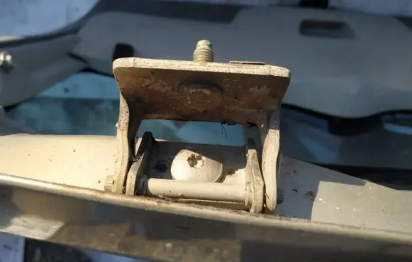 Citroen C3 Tailgate/trunk/boot hinge
