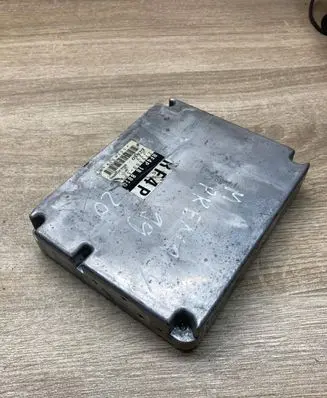 Mazda Premacy Engine control unit/module ECU 2758005773 RF4P18881D