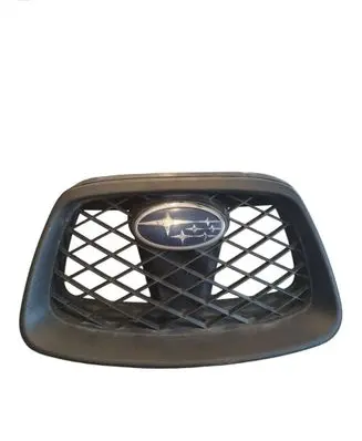 Subaru Impreza I Front grill