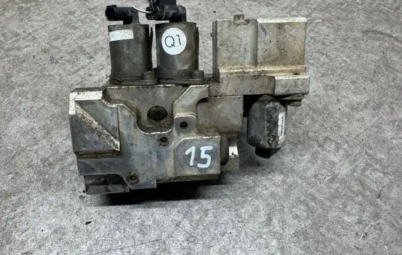 Mercedes-Benz GLS X166 Active stabilizer control/valve assembly A1663201158