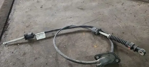 Volvo S60 Gear shift cable linkage 30759238