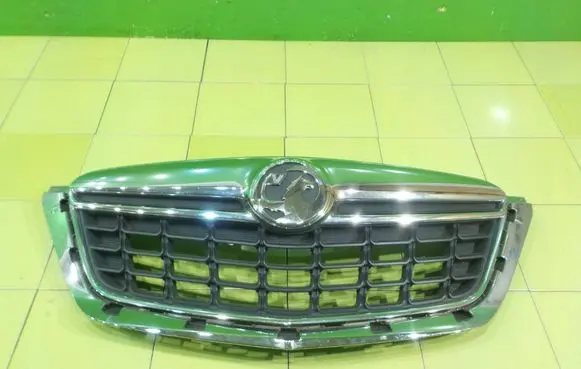 Opel Mokka Front bumper upper radiator grill 17AB134