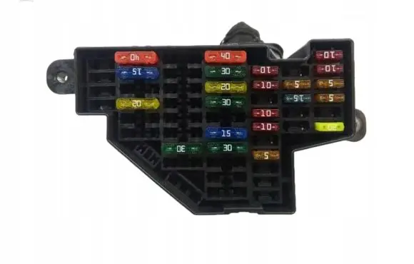 Audi A3 S3 8P Fuse box set 4954720-010101