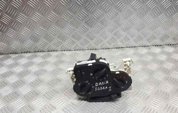 Dacia Logan I Interior fan control switch 69570001