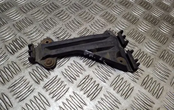 Audi A6 S6 C4 4A Front bumper mounting bracket 4A0807283A