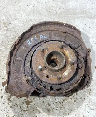Land Rover Range Rover Sport L320 Rear wheel hub spindle/knuckle 
