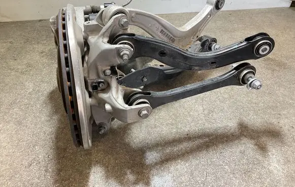 Volvo EX30 Rear wheel hub spindle/knuckle 