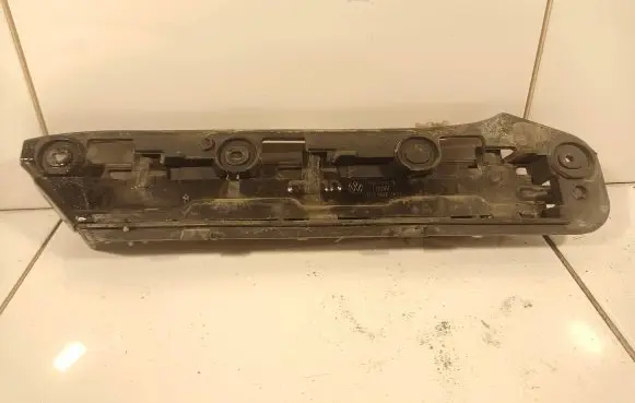 Volkswagen Caddy Front bumper mounting bracket 1T0807935