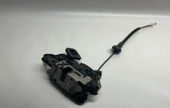 Seat Leon (5F) Coupe door lock (next to the handle) 5K1837015J
