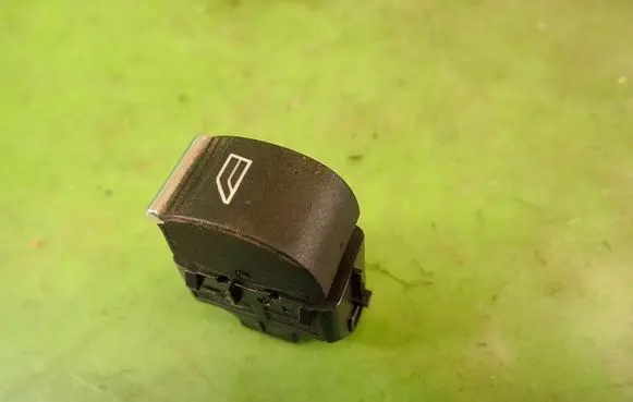 Ford Focus ST Quarter vent window switch F1ET-14529-AA