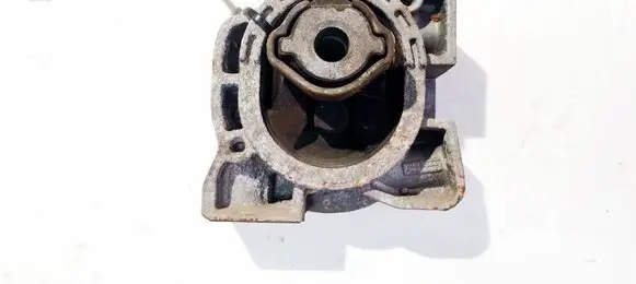 Mercedes-Benz A W169 Engine mount bracket a1692400918
