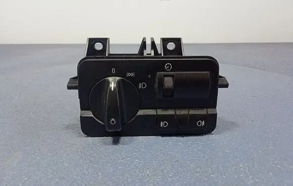 Light switch