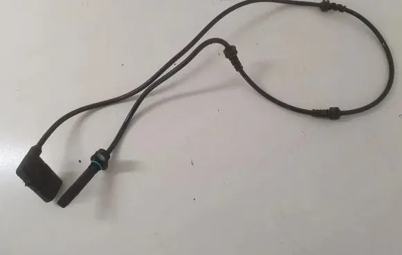 Mercedes-Benz C W205 ABS brake wheel speed sensor A2059058003