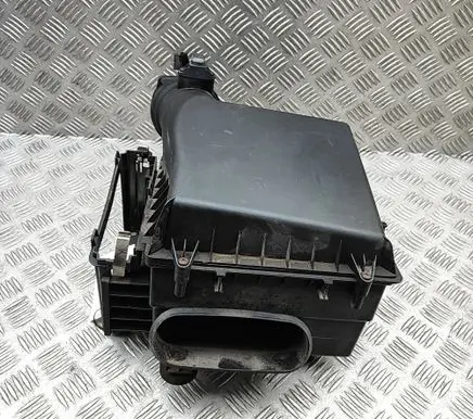 Mercedes-Benz CLA C117 X117 W117 Air filter box A6450900001 A6450900048
