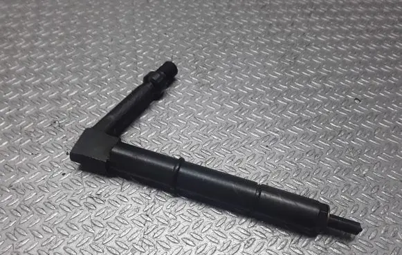 Nissan Almera N16 Fuel injector Z484391