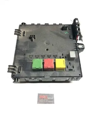 Opel Signum Fuse module 13112914 044866 30051857