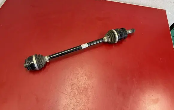 BMW X1 U11 Rear driveshaft 9884801