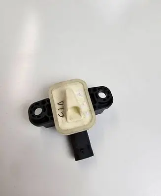Mercedes-Benz CLA C117 X117 W117 Airbag deployment crash/impact sensor A1668210351 56054084AA 160404703
