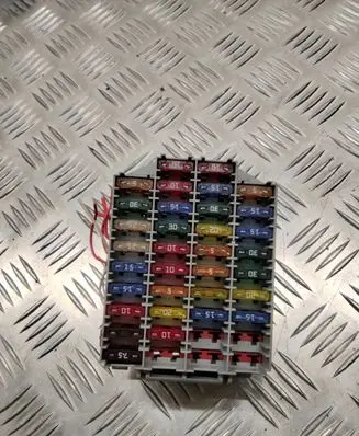 Volvo V70 Fuse box set 9162439
