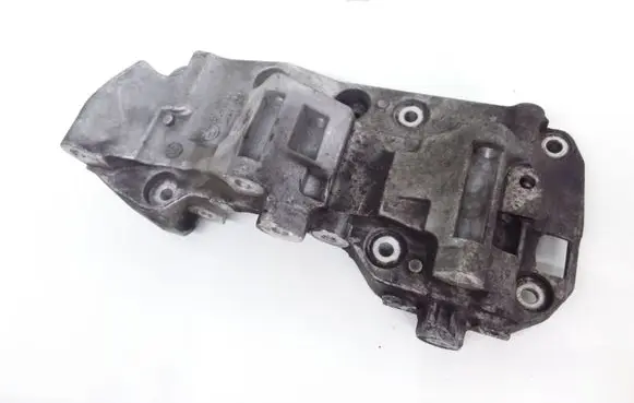 BMW 3 F30 F35 F31 Generator/alternator bracket 8506863 11168506863