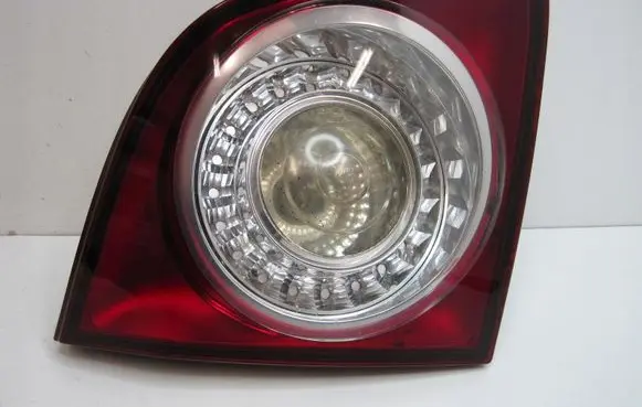Volkswagen Golf Plus Rear/tail lights 5M0945093L