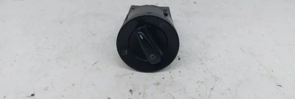 Volkswagen Golf IV Light switch 1C0941531 04052030