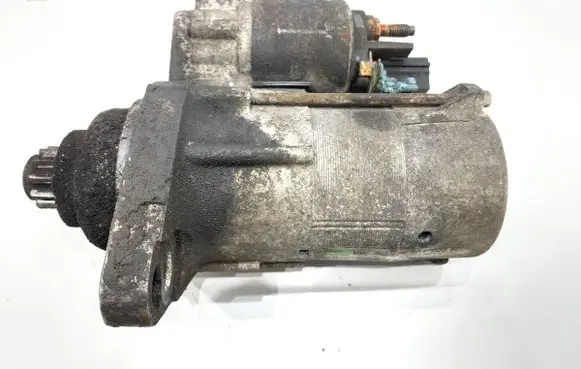 Volkswagen Golf V Starter motor 02Z911023H