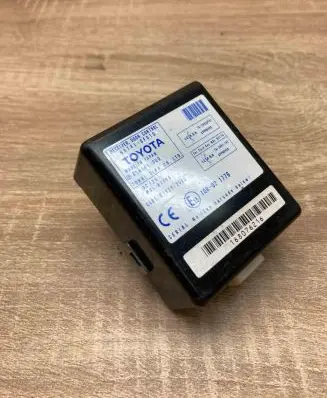 Toyota Corolla Verso AR10 Door control unit/module 897410F010 61B168000