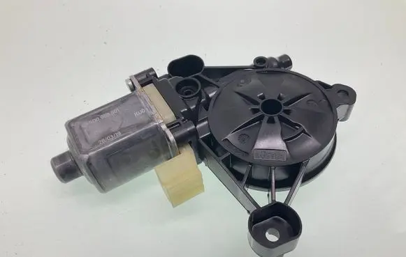 Audi Q3 F3 Rear door window regulator motor 5Q0959801 0310