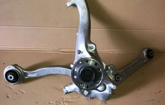 Mercedes-Benz GLC C254 Front wheel hub spindle knuckle A2543324001