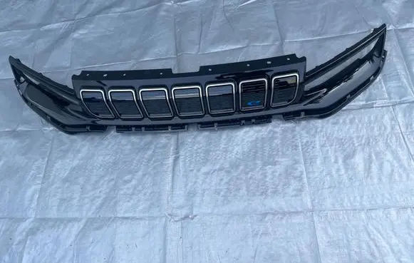 Jeep Avenger Front grill 07357746290