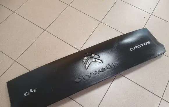 Citroen C4 Cactus Tailgate trim 9801855280