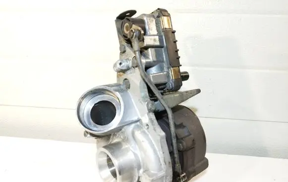 Mercedes-Benz C W203 Turbo A6460900080