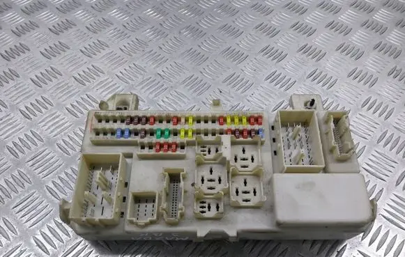 Mazda 3 I High voltage junction box BR5S66730D