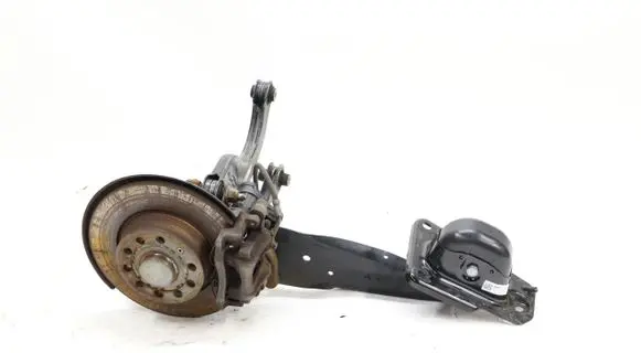 Volkswagen Golf VIII Rear wheel hub 5785174