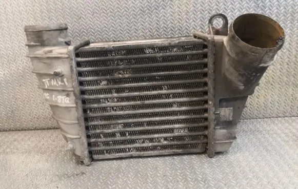 Audi TT Mk1 Intercooler radiator 8L9145806
