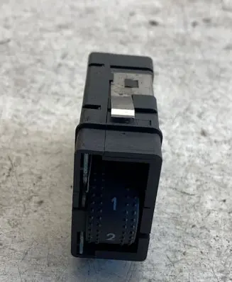 Volkswagen PASSAT B5 Other switches/knobs/shifts 3b0963563a