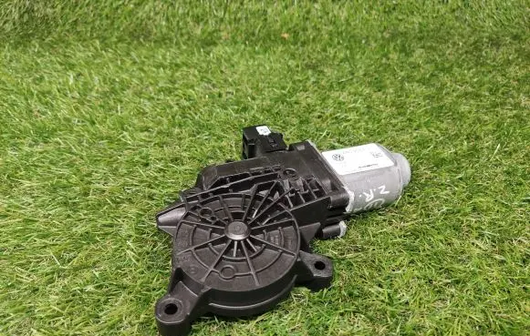 Volkswagen Jetta VI Rear door manual window regulator 6R0959812D