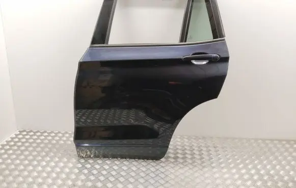 BMW X3 F25 Rear door