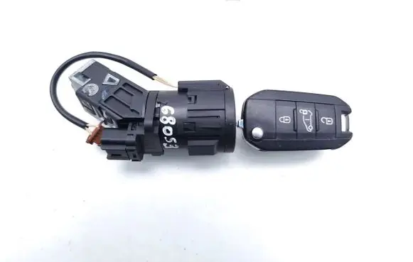 Opel Vivaro Ignition lock 9663123380