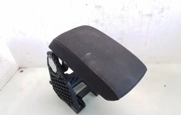Skoda Octavia Mk2 (1Z) Armrest 1Z0864207C