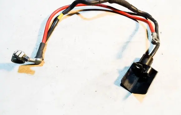 Volkswagen PASSAT B7 Positive cable (battery) 1K0971228AB 1K0971228